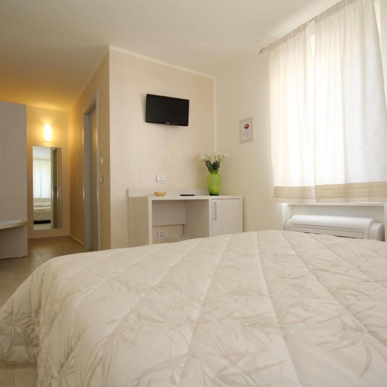 Affittacamere le Tre Sorelle - Camera Tripla - 1