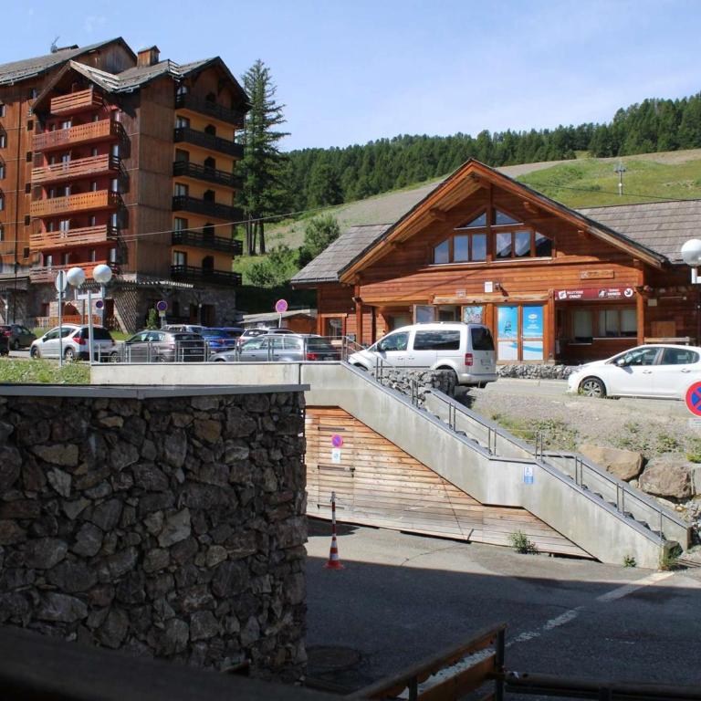 Appartement cosy 2 pièces avec piscine, sauna, proche pistes et commerces à Risoul 1850 - Appartement 1 Chambre - 17