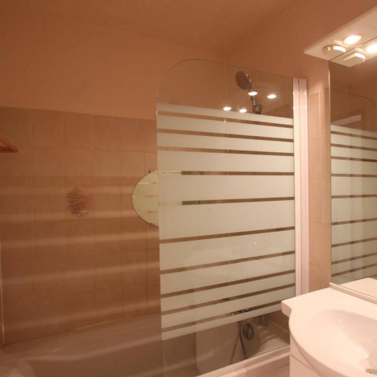 Studio 4 pers. à Briançon – Pied de pistes, proche commerces, balcon, parking privé - FR-1-330C-53 - Appartement (4 Adultes) - 12