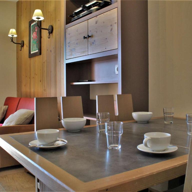 Appartement cosy 2 pièces avec balcon, piscine, sauna et accès direct aux pistes - 5 couchages, Risoul - Appartement 1 Chambre - 6