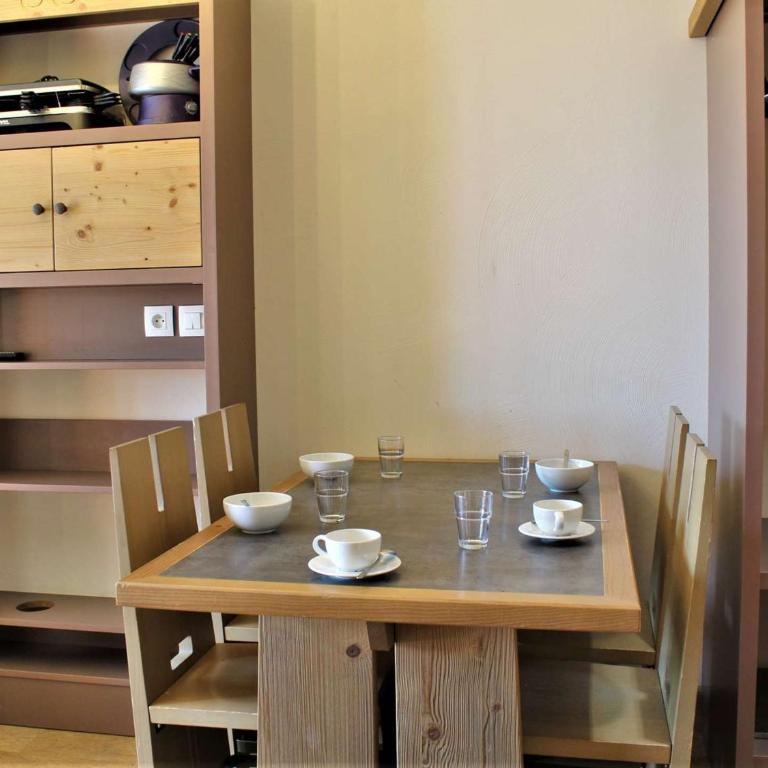Appartement cosy 2 pièces avec balcon, piscine, sauna et accès direct aux pistes - 5 couchages, Risoul - Appartement 1 Chambre - 7