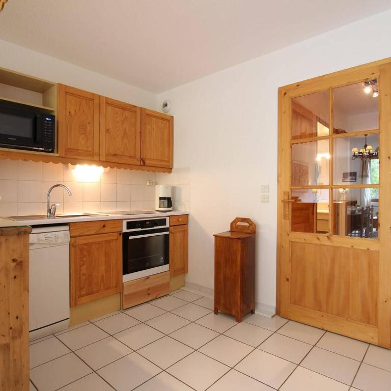 Appartement lumineux 3 pièces avec balcon, idéalement situé à La Salle-les-Alpes, 6 couchages - FR-1-330F-124 - Appartement (6 Adultes) - 4
