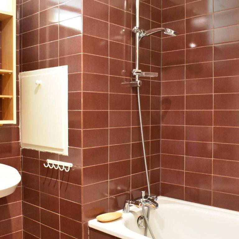 Charmant appartement proche pistes avec balcon et parking – Méribel - FR-1-180-358 - Appartement (5 Adultes) - 11