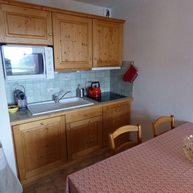 Appartement moderne avec balcon et garage, au pied des pistes au Chinaillon pour 4 personnes - FR-1-458-161 - Appartement - 4