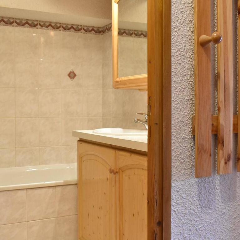 Charmant 2 pièces mezzanine, 6 pers, centre Méribel, proche pistes et commerces - FR-1-180-364 - Appartement (6 Adultes) - 24
