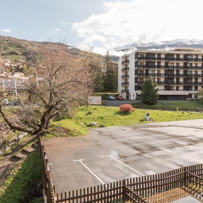 Spacieux appartement à Serre-Chevalier pour 10 pers., 4 ch., balcons, parking, casier à ski - Appartement 2 Chambres - 11