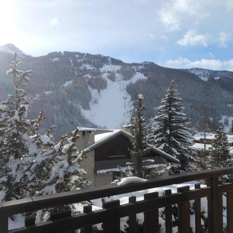 Chalet spacieux 8 pers. avec cheminée et TV à Serre-Chevalier, Chantemerle - Appartement 4 Chambres - 14