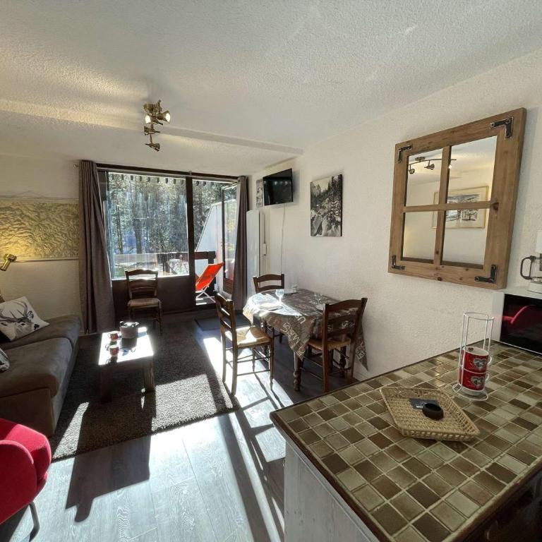Studio cosy avec coin montagne pour 4 personnes à Chantemerle - Appartement 1 Chambre - 1