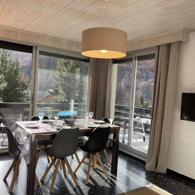 Appartement 3 pièces, 6 couchages - Chantemerle, Serre-Chevalier, balcon, parking, casier à ski - Appartement 2 Chambres - 11