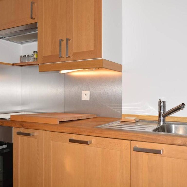 Appartement skis aux pieds 6 pers, balcon sud, garage, ménage inclus, 3* - FR-1-241-171 - Apartamento (6 adultos) - 4