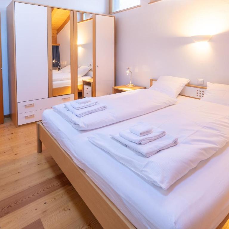 Haus Malva by Zermatt Premium Apartments - Malva 1 - Three-Bedroom Attic Apartment - 52
