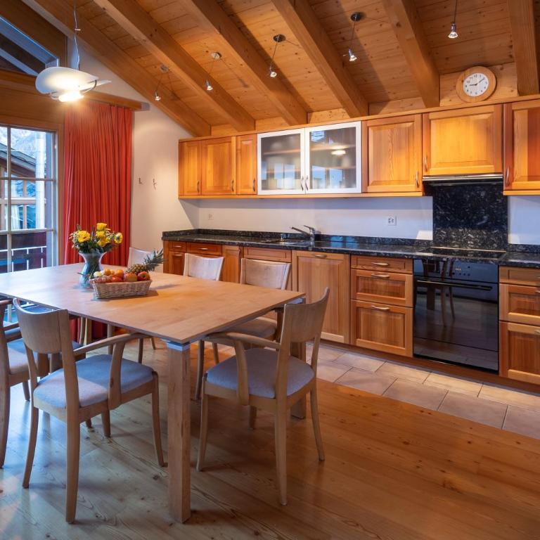 Haus Malva by Zermatt Premium Apartments - Malva 1 - Three-Bedroom Attic Apartment - 16