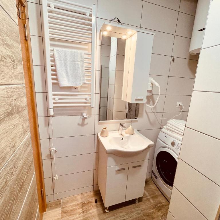 Zimska Priča - One-Bedroom Apartment - 11