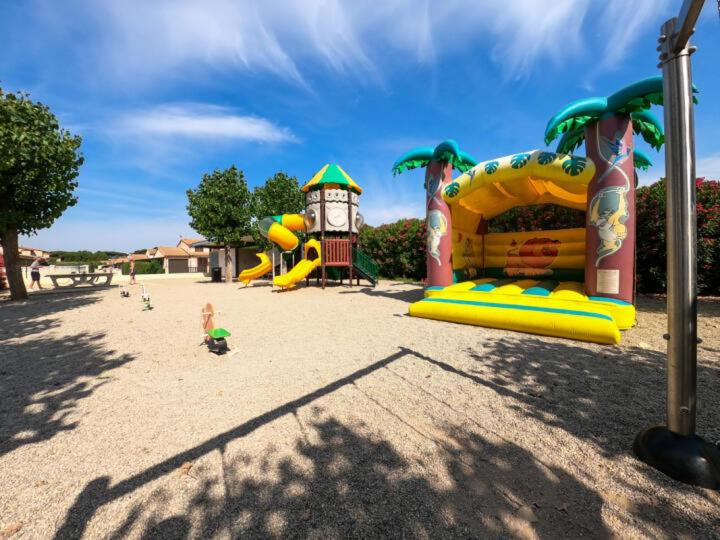 Domaine de vacances à 600m de la plage animations piscines en supplément villa climatisée 3 chambres 5 à 7 couchages WIFI LRPDSG12 - Maison 3 Chambres - 20