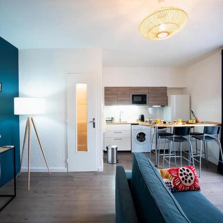 appartement n2 centre village, clim, parking gratuit - Appartement 1 Chambre - 15
