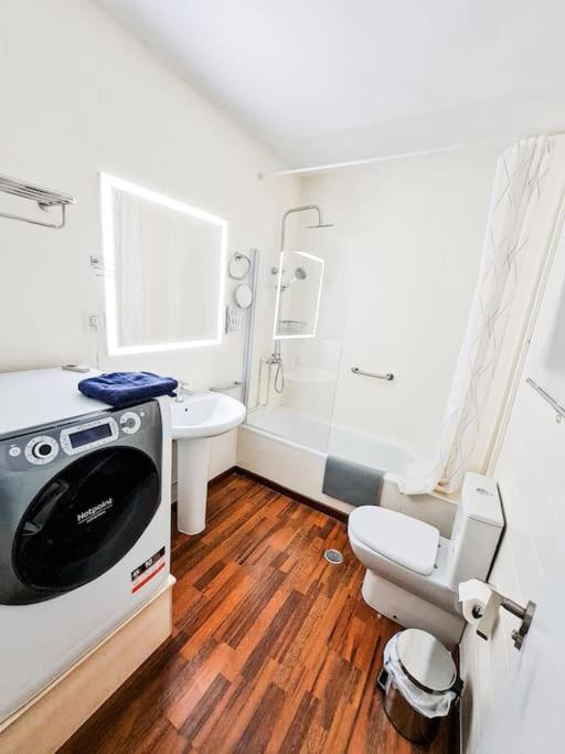 Lujoso piso en Plaza de Toros - Two-Bedroom Apartment - 8