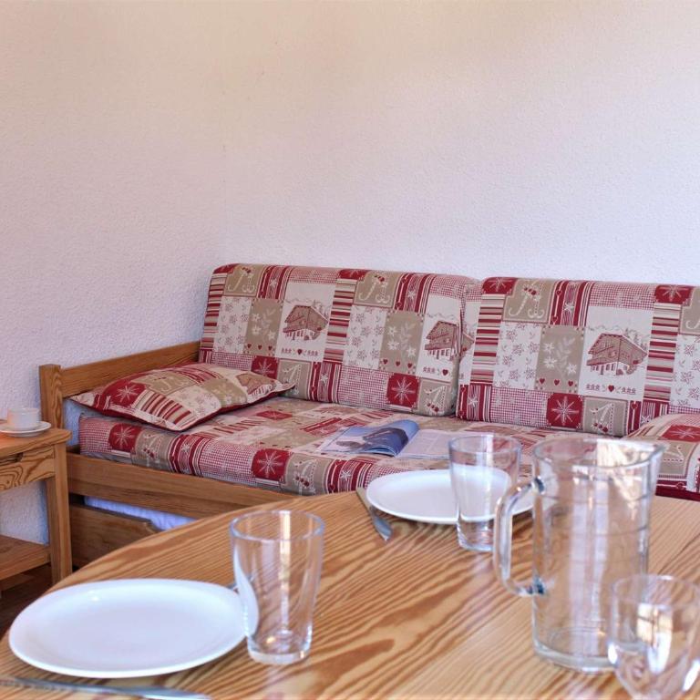Studio cosy pour 4 à Risoul 1850, au pied des pistes, balcon ouest, 2 étoiles - Appartement 1 Chambre - 7