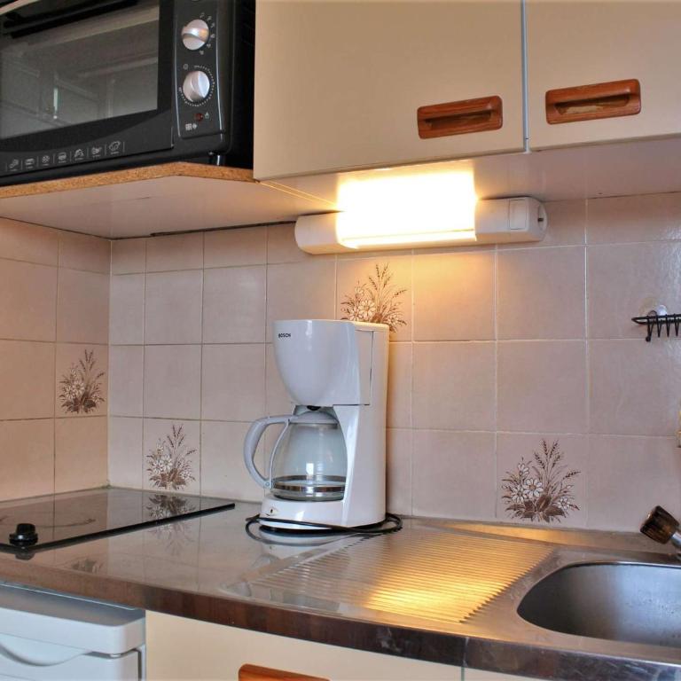 Studio cosy cœur de station 2 pers, balcon, proche remontées mécaniques, animaux acceptés - Appartement 1 Chambre - 10