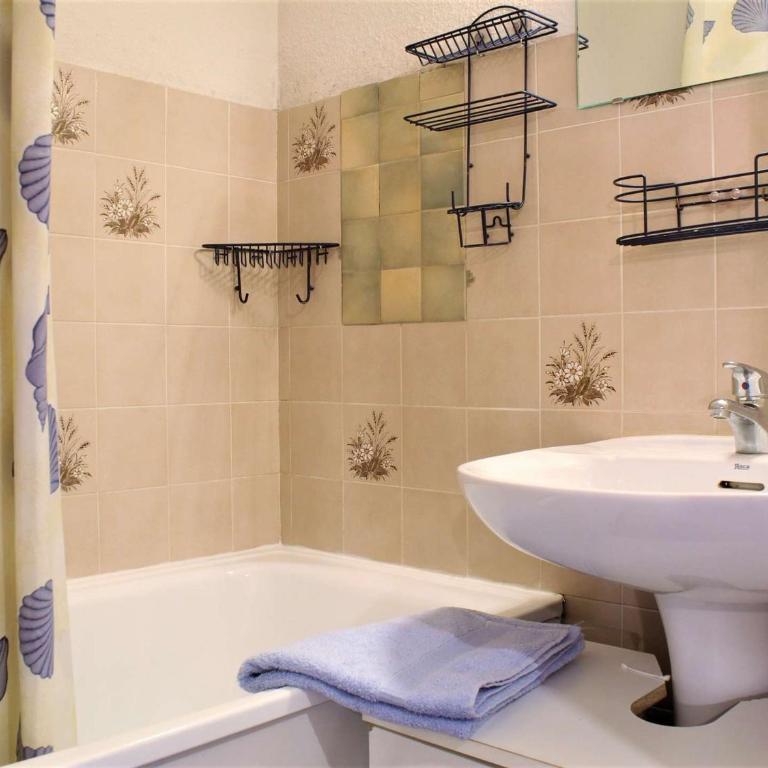 Studio cosy cœur de station 2 pers, balcon, proche remontées mécaniques, animaux acceptés - Appartement 1 Chambre - 12