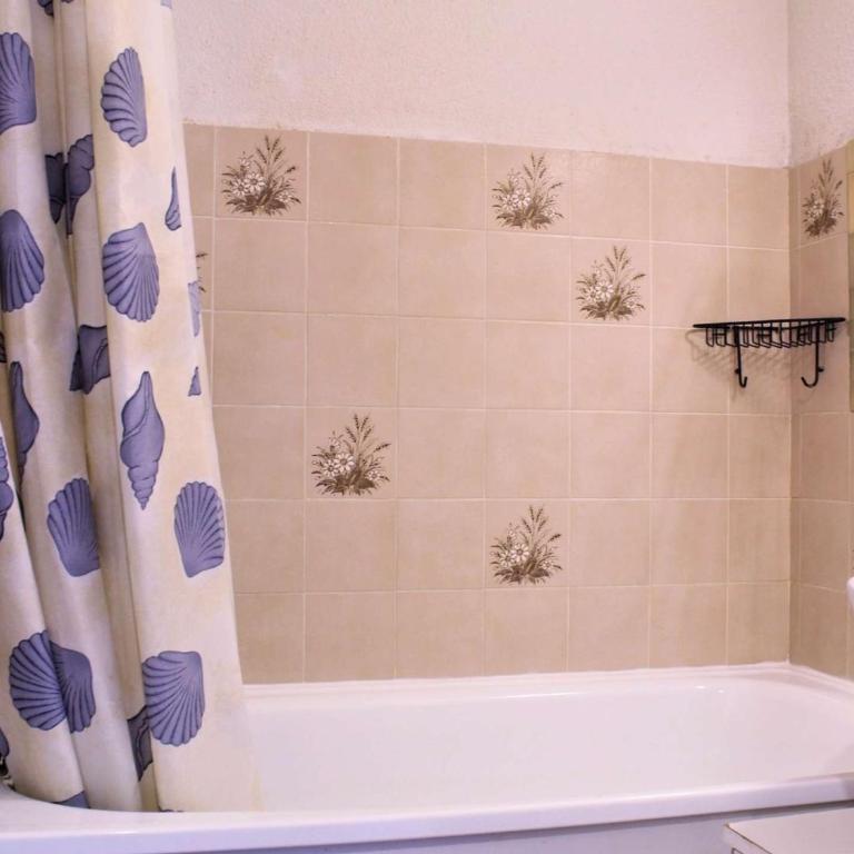 Studio cosy cœur de station 2 pers, balcon, proche remontées mécaniques, animaux acceptés - Appartement 1 Chambre - 13