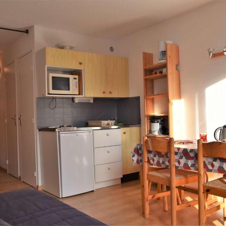 Studio cosy au pied des pistes - 4 couchages - Proche ESF et commerces - Appartement 1 Chambre - 2