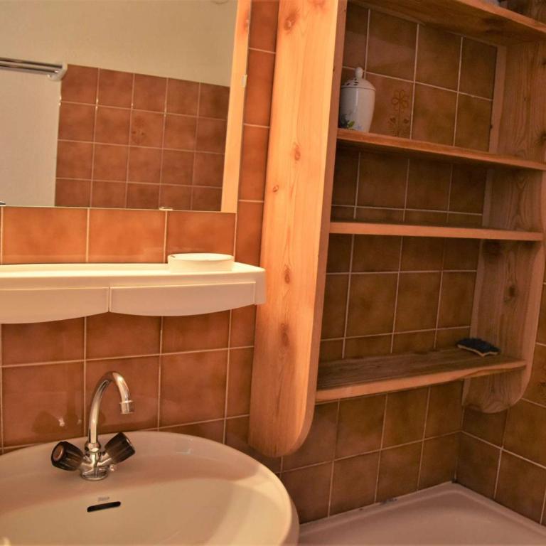 Studio cosy au pied des pistes - 4 couchages - Proche ESF et commerces - Appartement 1 Chambre - 8