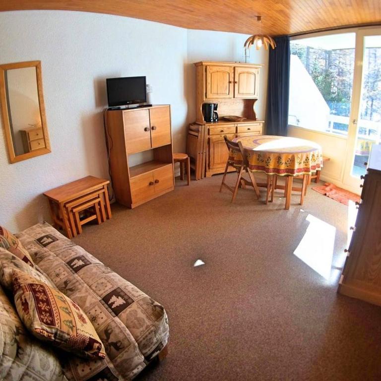 Studio Vars Les Claux, 30m², 4 couchages, balcon, proche pistes et commerces - FR-1-330B-20 - Appartamento (4 Adulti) - 1