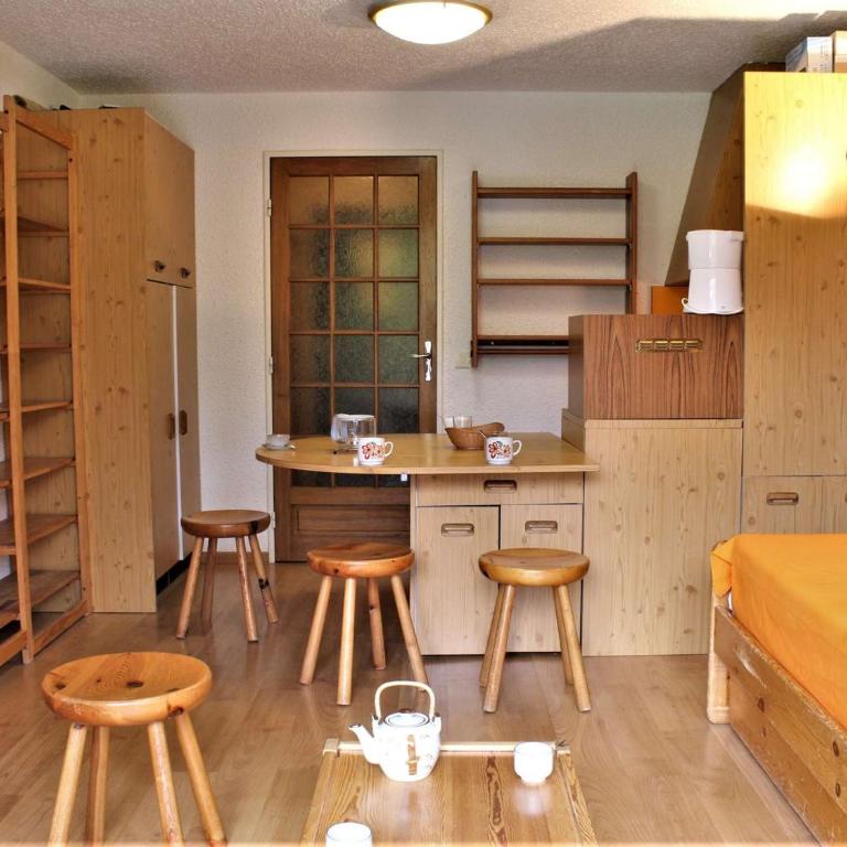 Studio 4 couchages à Risoul 1850 - pied de pistes, calme, balcon exposé Sud - FR-1-330-58 - Appartamento (4 Adulti) - 3