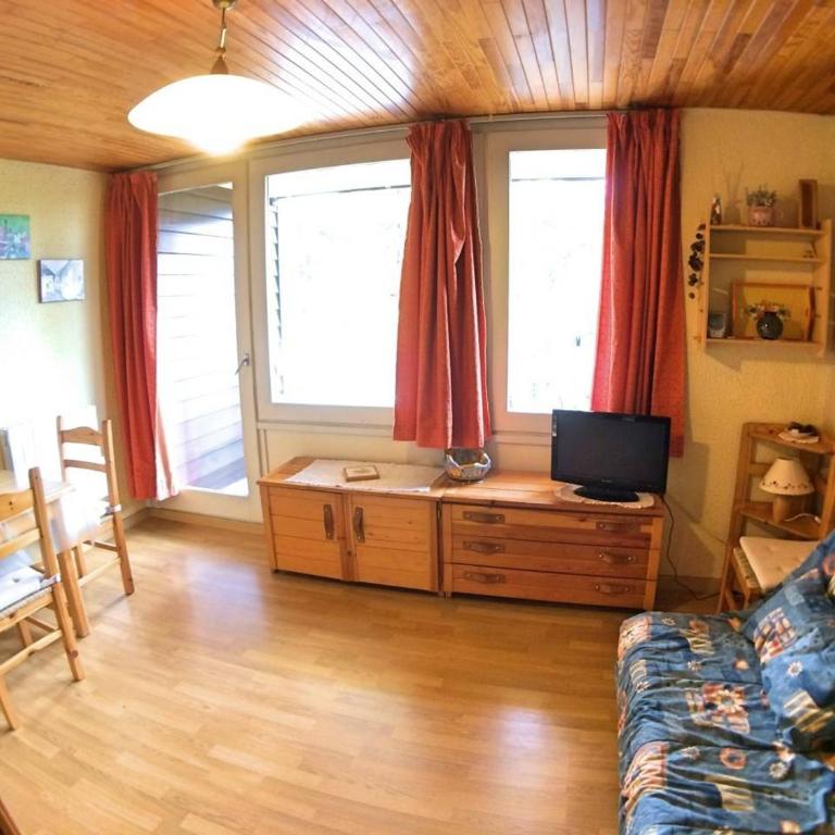 Studio 4 pers. Vars Les Claux, balcon, à 50m des pistes et proche commerces - FR-1-330B-36 - Apartment (4 Adults) - 1