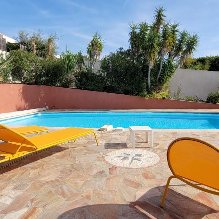 Villa Palm' Issambres 6 personnes, clim, avec piscine, jardin et parking privés - Villa 3 Chambres - 9