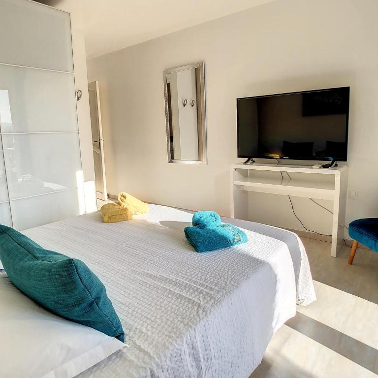 3 Bedrooms Villa near Cannes - Pool & Jacuzzi - Sea View - Villa 3 Chambres (6 Adultes) - 71