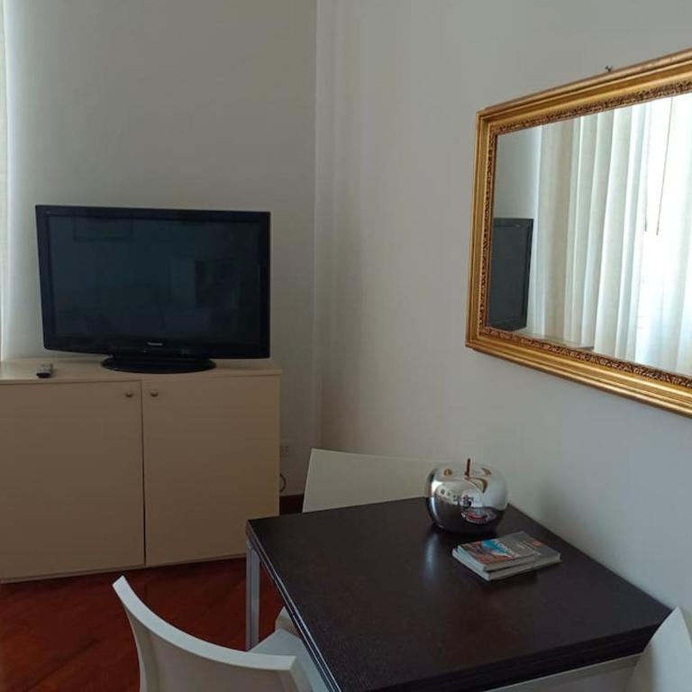 Blu - One-Bedroom Apartment - 11