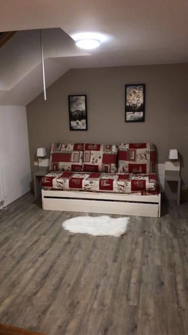 Au bout du bois Piscine sauna hammam accessible en saison et le logement accessible toute l annee - Appartamento con 1 Camera da Letto - 1