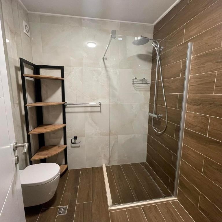 V5 Apartments - One-Bedroom Apartment - 7