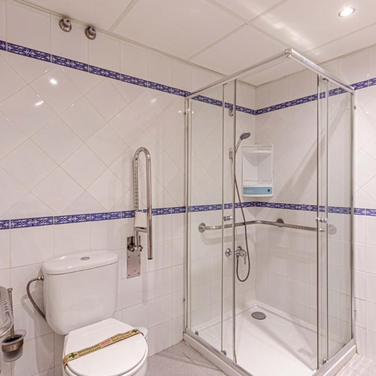 797 Holiday Rentals- Precioso piso con vistas al jardin en Benalbeach - One-Bedroom Apartment - 25