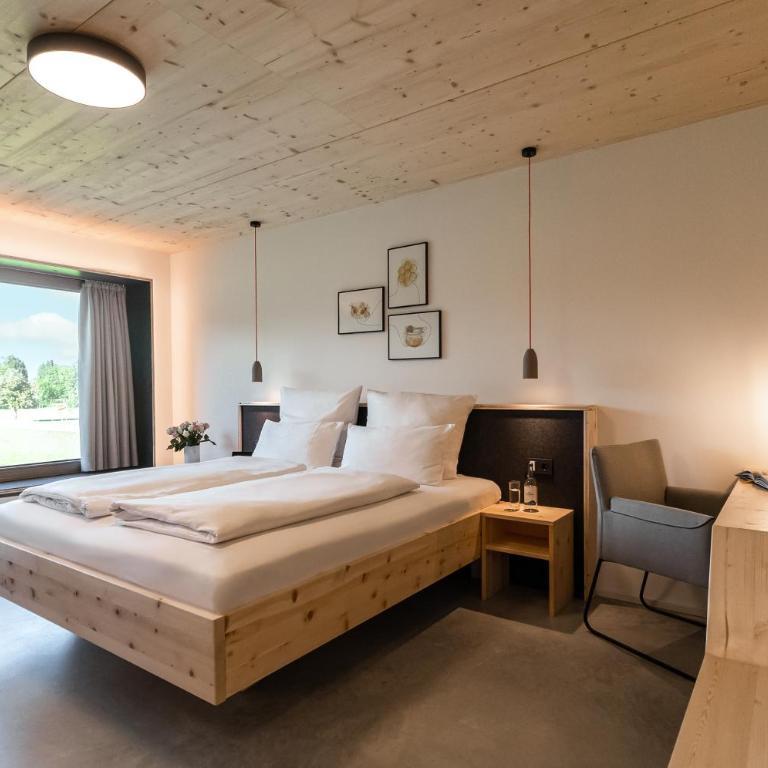 Allgäuer Genusshotel und Historischer Dorfgasthof Hirsch - Doppelzimmer mit Gartenblick – Neubau - 3