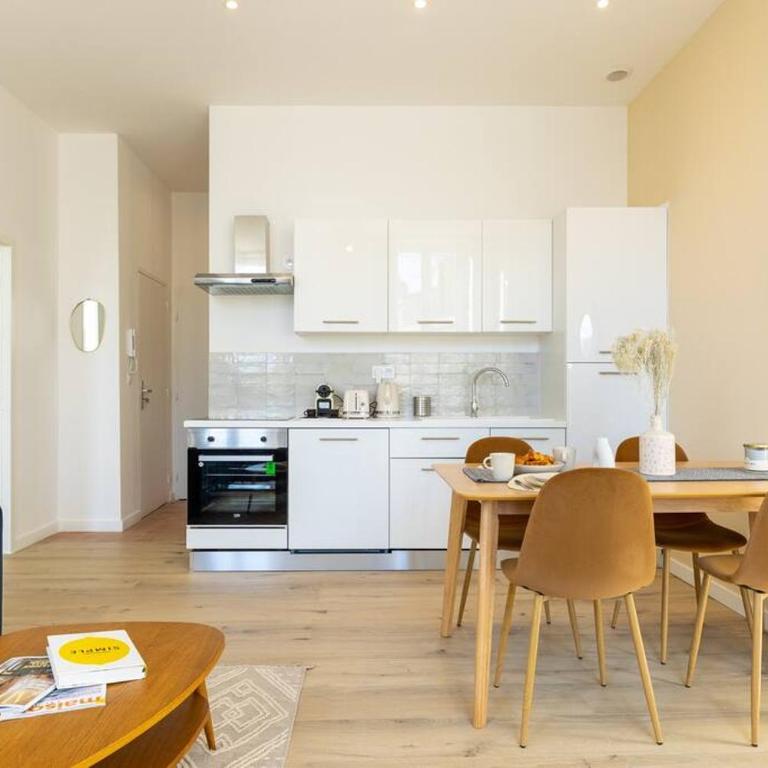 Super T2 (55 m2) proche du Cours Julien - Appartement 1 Chambre - 13