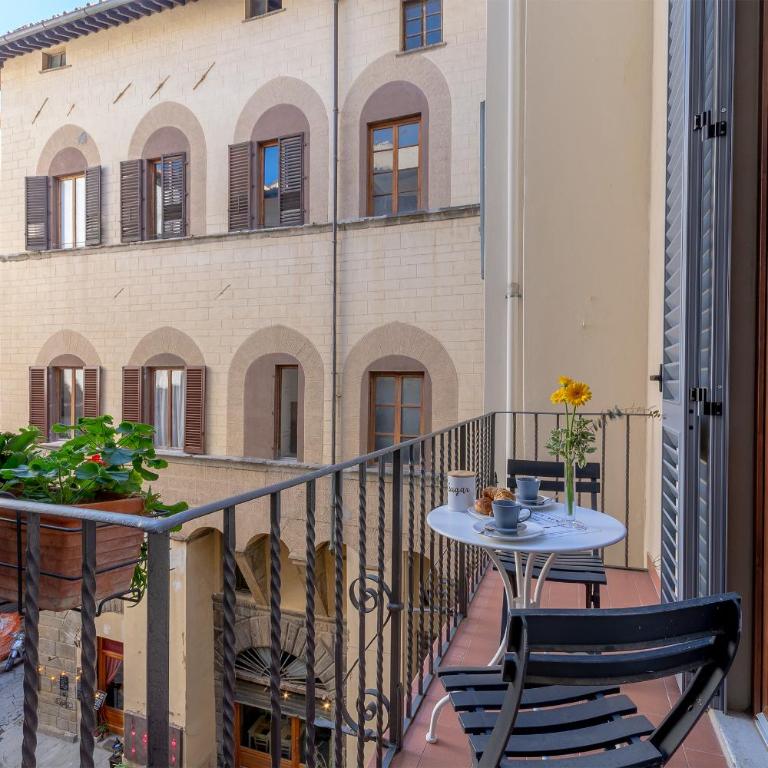 Condotta 10 - Appartamento con 3 Camere da Letto - 25