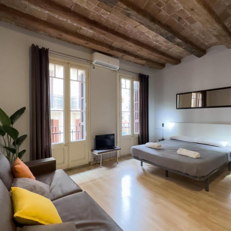 ApartEasy - Gracia Apartments - Apartment with Shower - 2