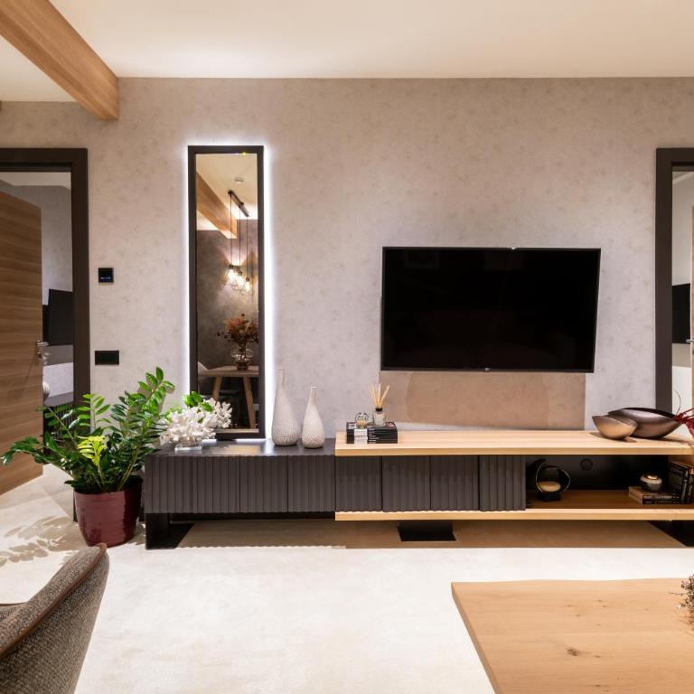 Woodside Residence 325 - Two-Bedroom Apartment - 6
