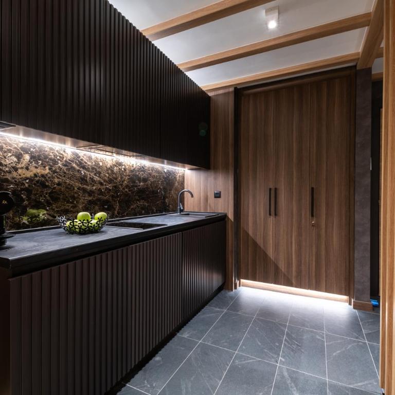Woodside Residence 325 - Two-Bedroom Apartment - 10