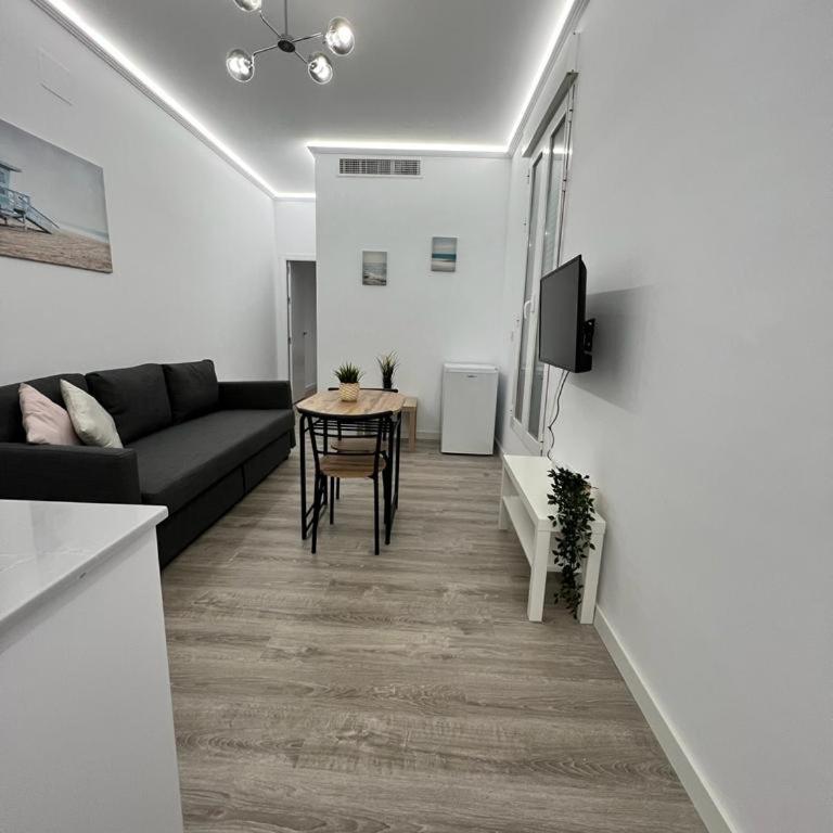 Los Almendros - Free Parking - Apartment with Terrace - 4