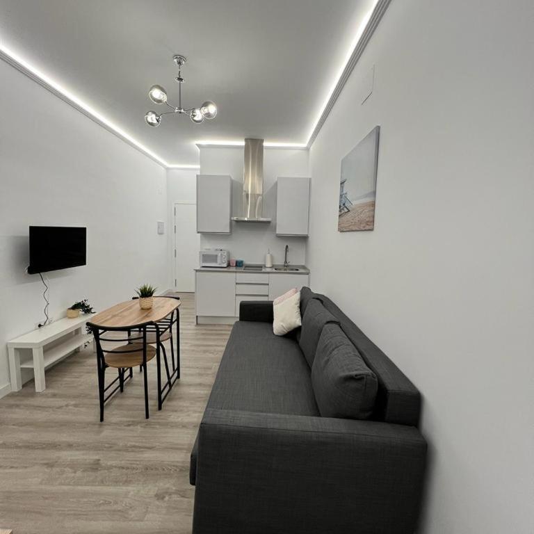 Los Almendros - Free Parking - Apartment with Terrace - 5