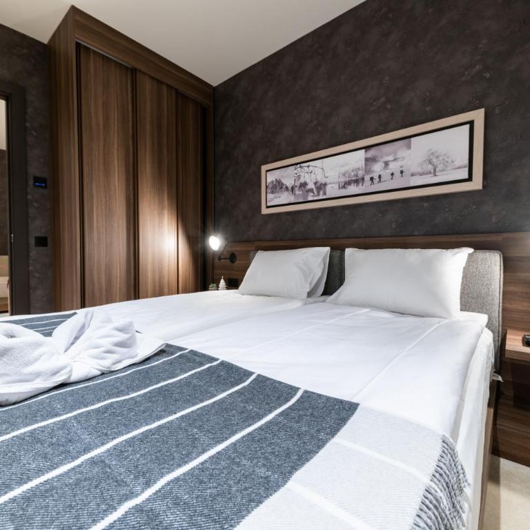 Woodside Residence 325 - Two-Bedroom Apartment - 20