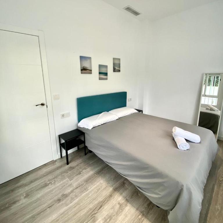 Los Almendros - Free Parking - Two-Bedroom Apartment - 3