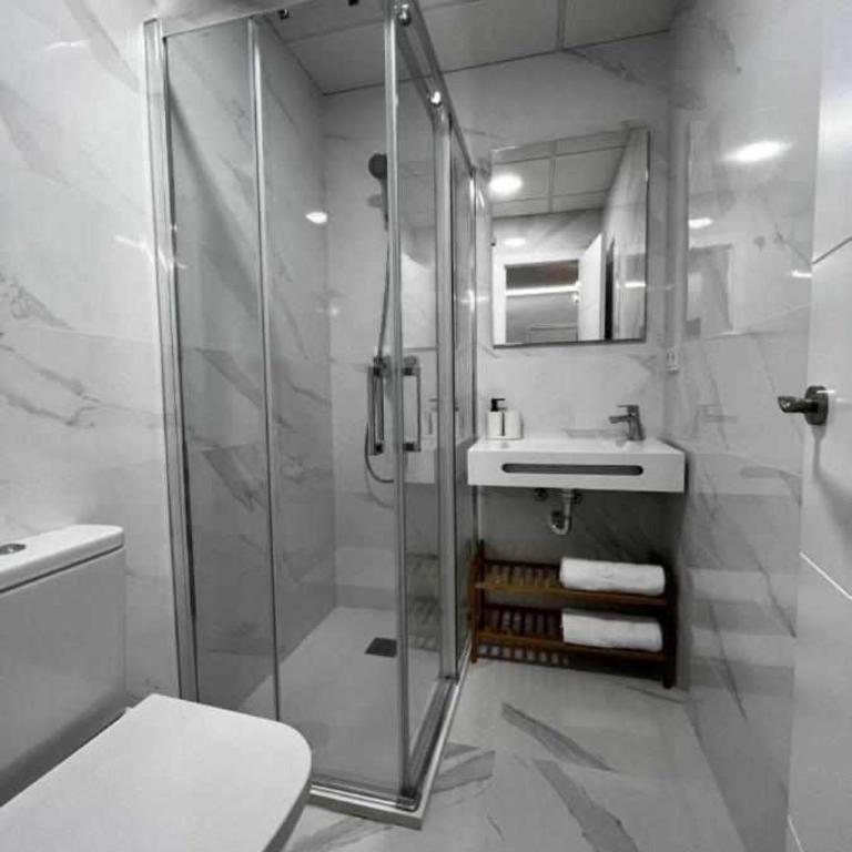Los Almendros - Free Parking - Two-Bedroom Apartment - 2