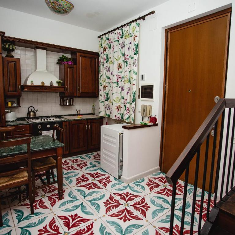 Delfini Trevi House - Appartamentino su 2 Livelli - 5