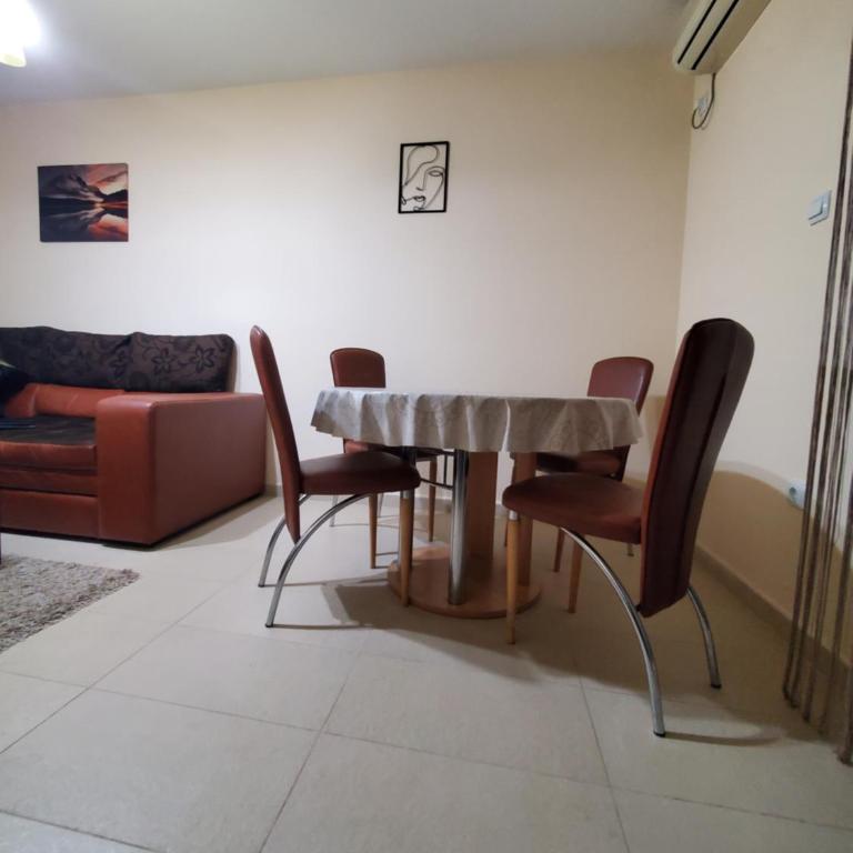 Royal Panorama Apartman & "Free Garage Parking" - Apartman sa Pogledom na Planinu - 5