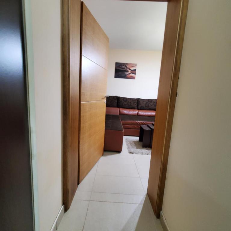Royal Panorama Apartman & "Free Garage Parking" - Apartman sa Pogledom na Planinu - 11
