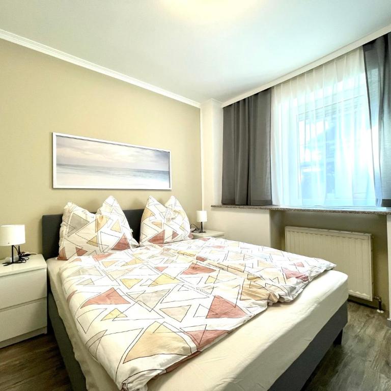 Pension Maier - Zimmer mit Queensize-Bett - 5